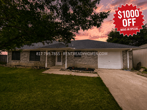 203 Shady Oaks Cir, Shady Shores, TX